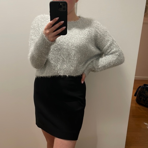 Urban Outfitters Sparkly Silver Metallic Crop Top Sweater XS - Picture 4 of 17
